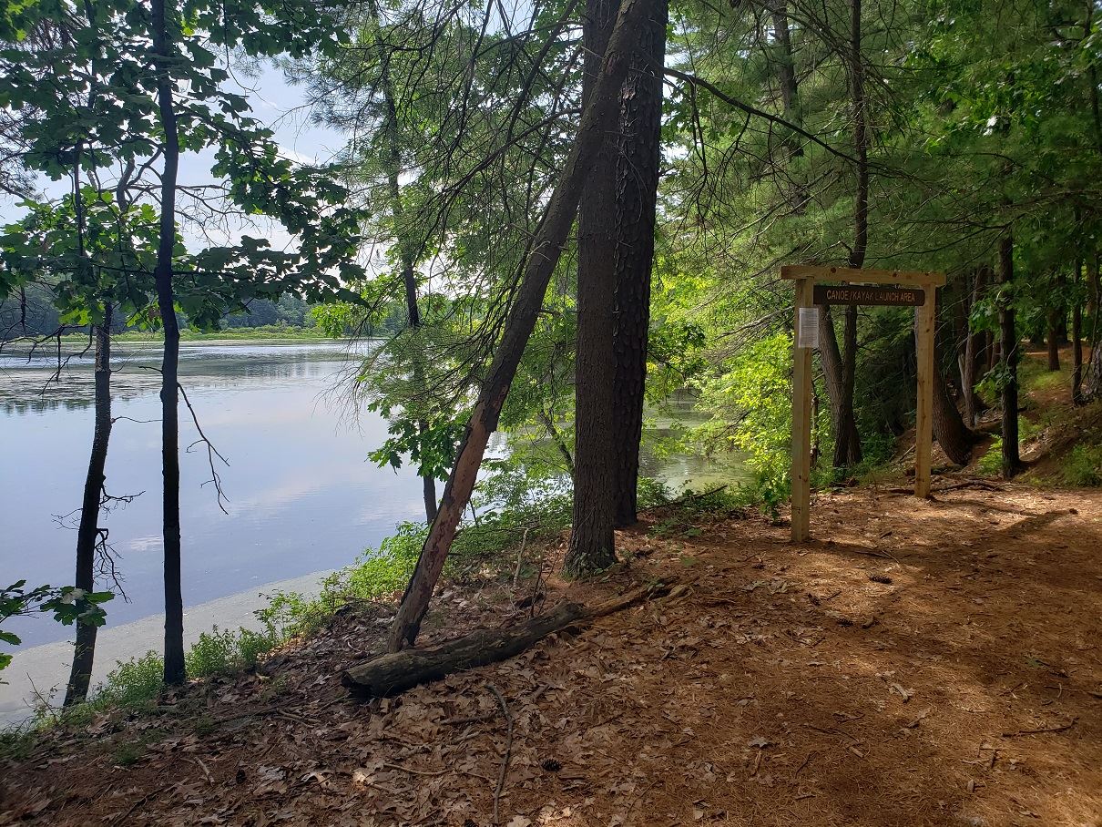 Access to the water (one of many)